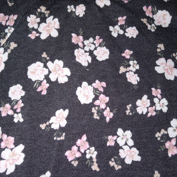 Victoria's Secret Black and Pink Floral Sweater - Picture 3 of 9